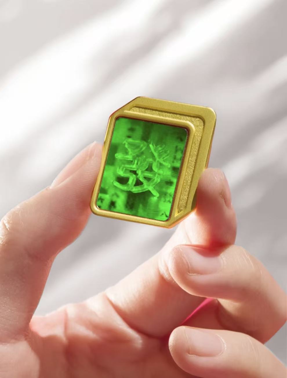 Lucky Mahjong "發" Brooch | 3D Hologram Optical Wealth Talisman